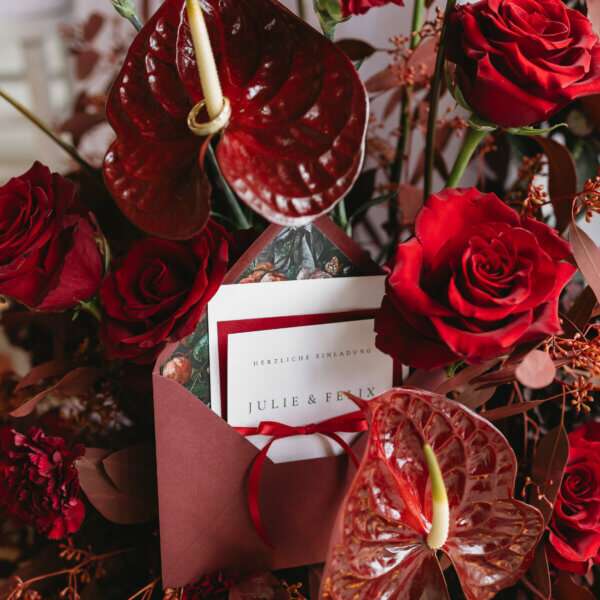 Hochzeitspapeterie Red Velvet Hochzeitseinladung Noord Design